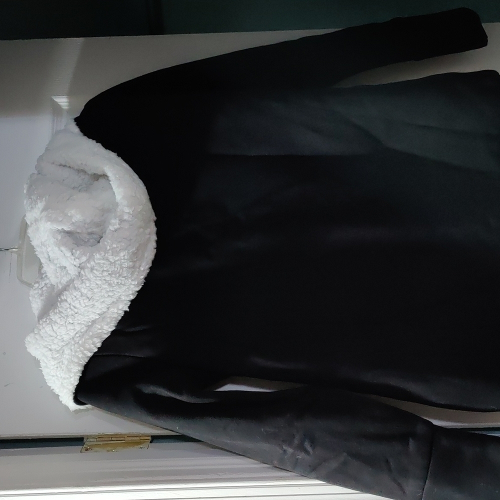New (no tags) Paul Jones jacket size small. - Picture 4 of 4